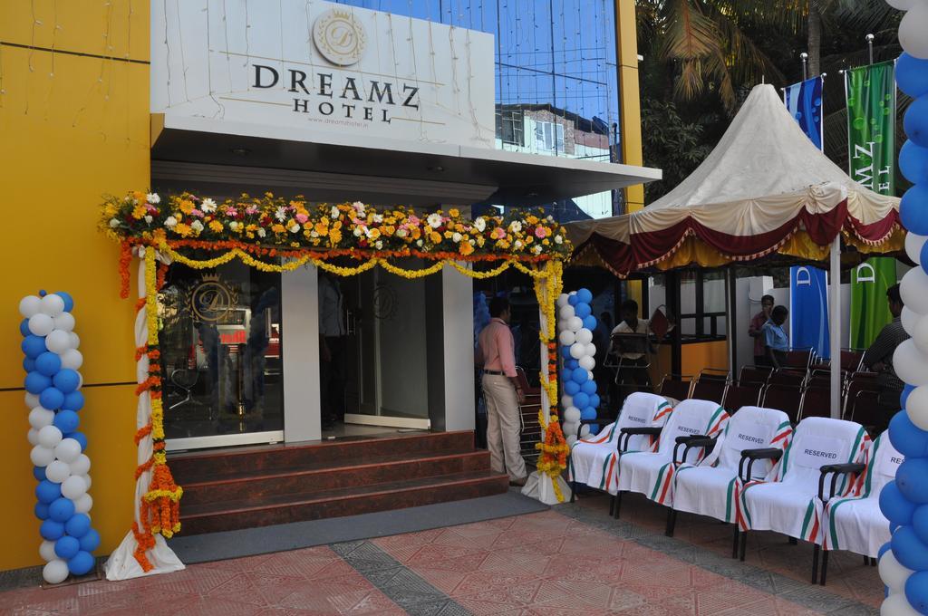 Dreamz Hotel Thiruvananthapuram Εξωτερικό φωτογραφία